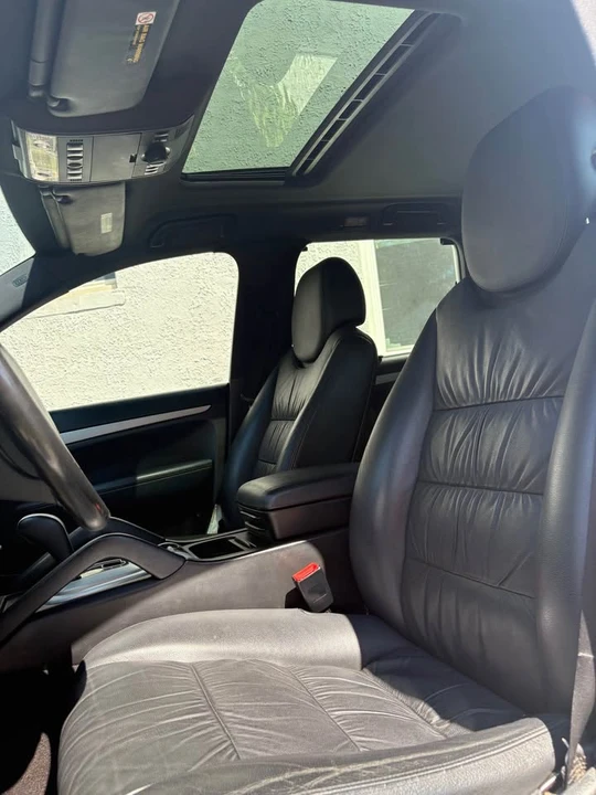 2010 Porsche 955/957 Cayenne S - Image 10 of 20