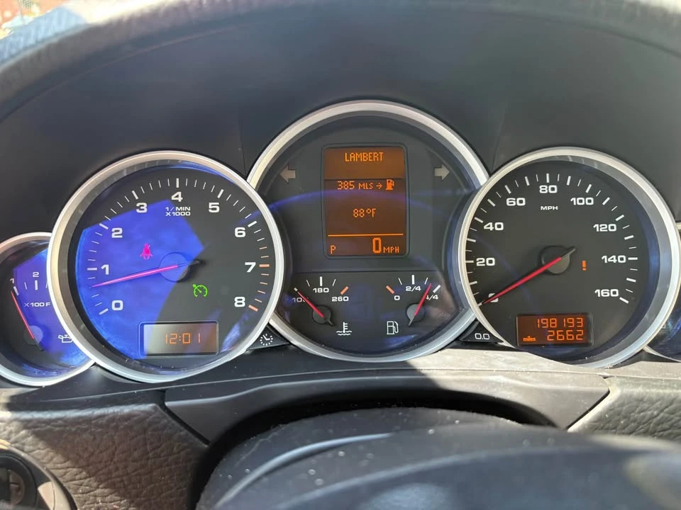 2010 Porsche 955/957 Cayenne S - Image 12 of 20