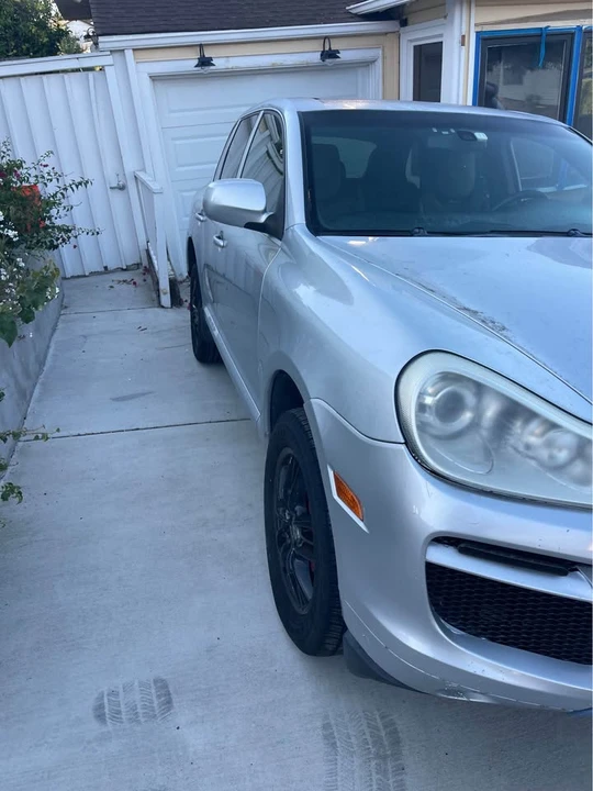 2010 Porsche 955/957 Cayenne S - Image 5 of 11