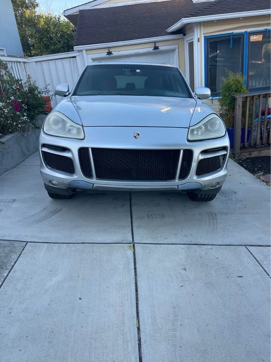 2010 Porsche 955/957 Cayenne S - Image 4 of 11