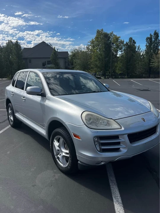 2010 Porsche 955/957 Cayenne S - Image 3 of 17