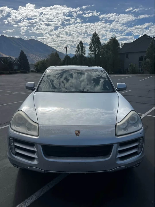 2010 Porsche 955/957 Cayenne S - Image 2 of 17