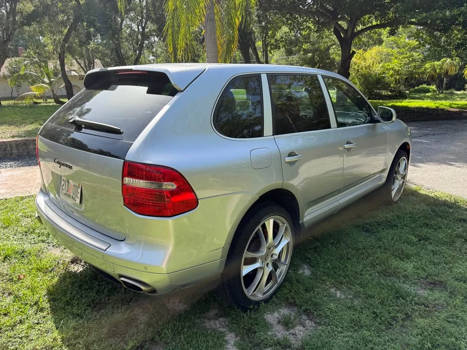 2010 Porsche 955/957 Cayenne S - Image 7 of 20