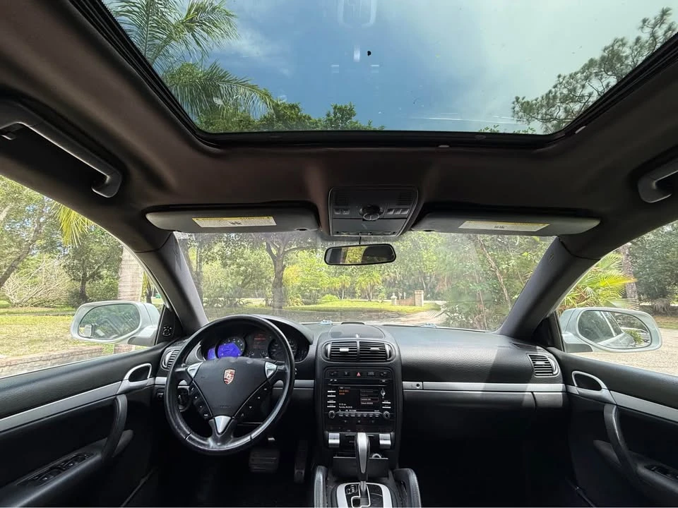 2010 Porsche 955/957 Cayenne S - Image 19 of 20