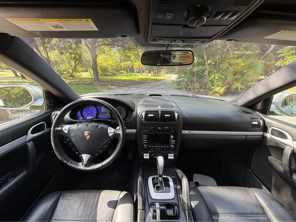 2010 Porsche 955/957 Cayenne S - Image 13 of 20