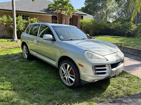 2010 Porsche Cayenne S Tiptronic