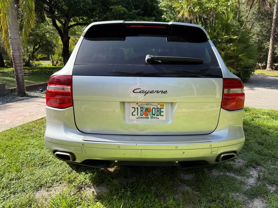 2010 Porsche 955/957 Cayenne S - Image 6 of 20