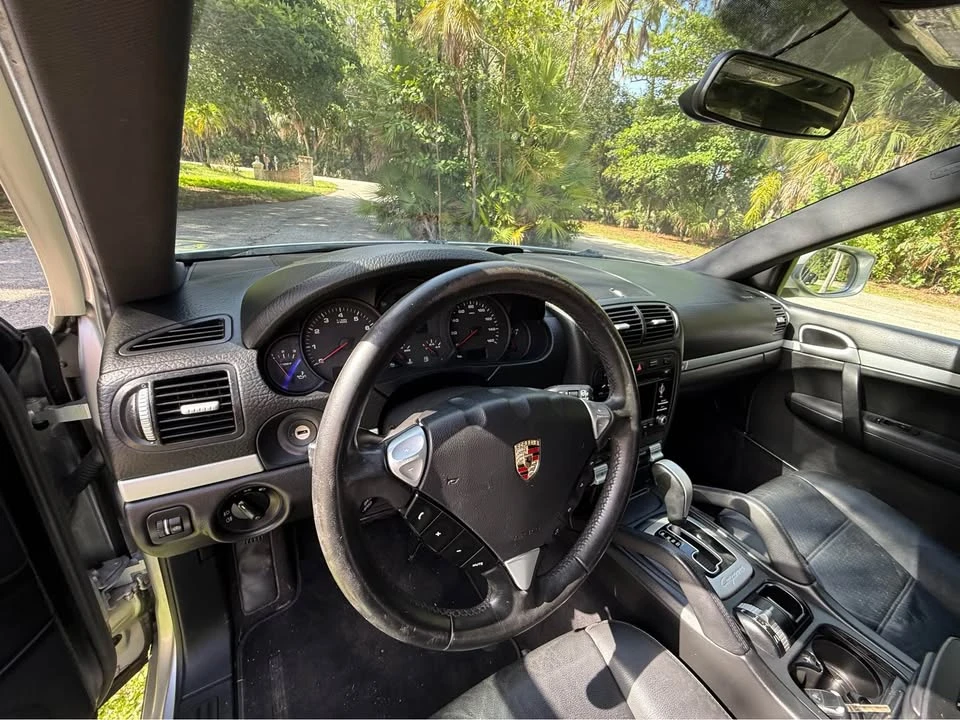 2010 Porsche 955/957 Cayenne S - Image 10 of 20