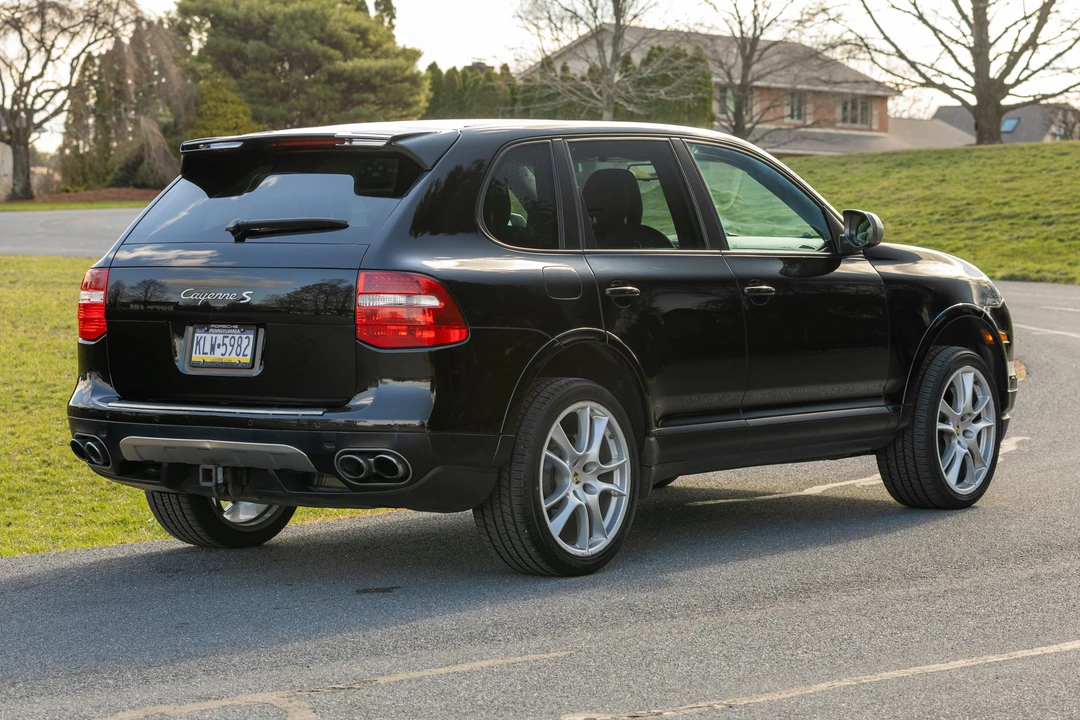 2010 Porsche 955/957 Cayenne S - Image 7 of 31