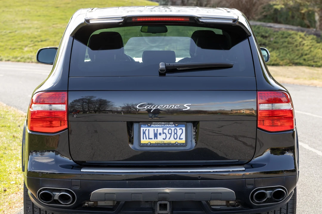 2010 Porsche 955/957 Cayenne S - Image 18 of 31