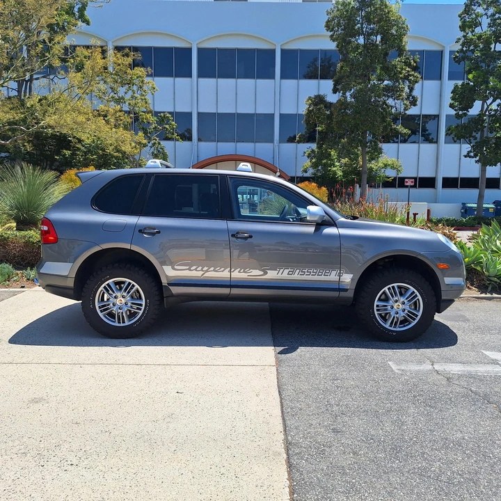 2010 Porsche 955/957 Cayenne S - Image 26 of 31