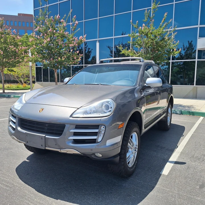2010 Porsche 955/957 Cayenne S - Image 3 of 31