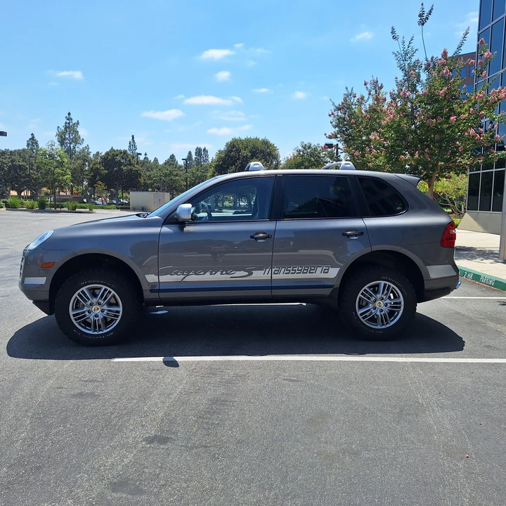2010 Porsche 955/957 Cayenne S - Image 10 of 31