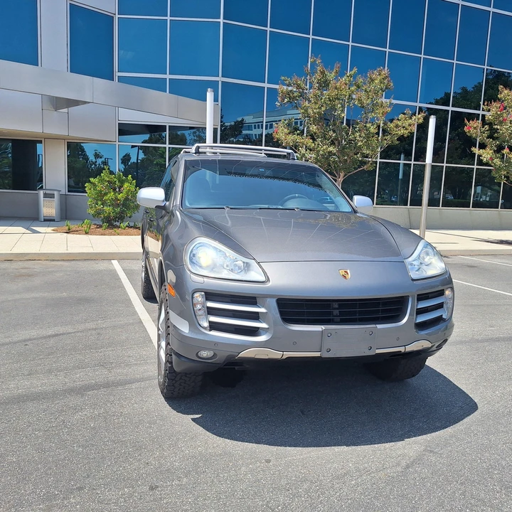 2010 Porsche 955/957 Cayenne S - Image 24 of 31