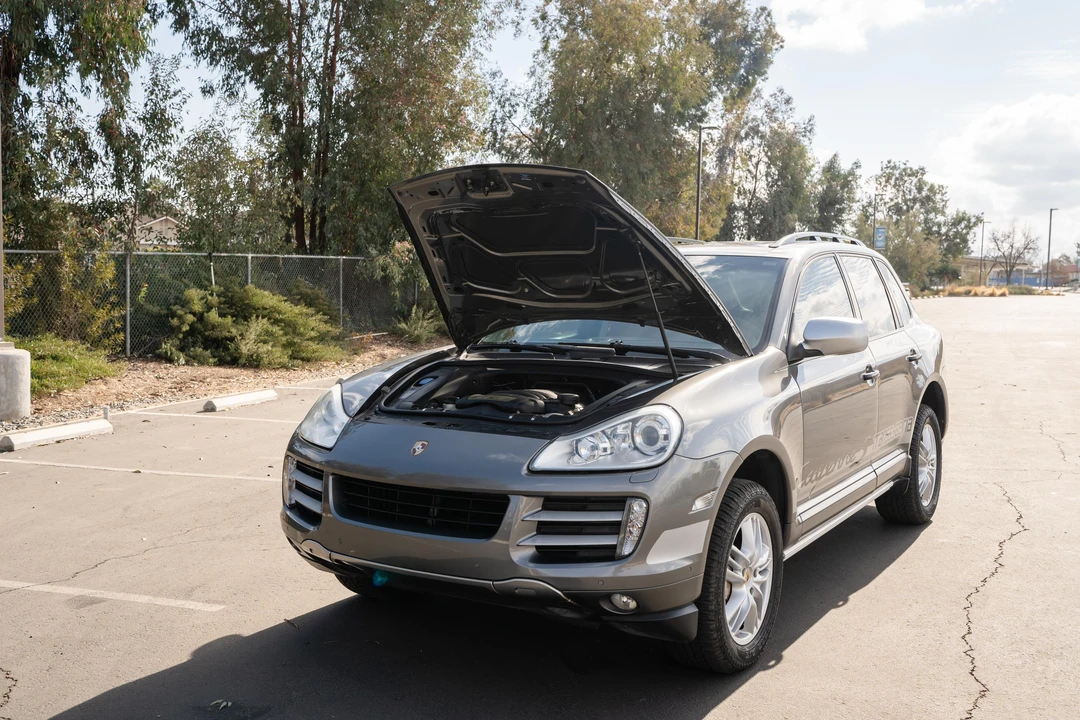 2010 Porsche 955/957 Cayenne S - Image 6 of 31