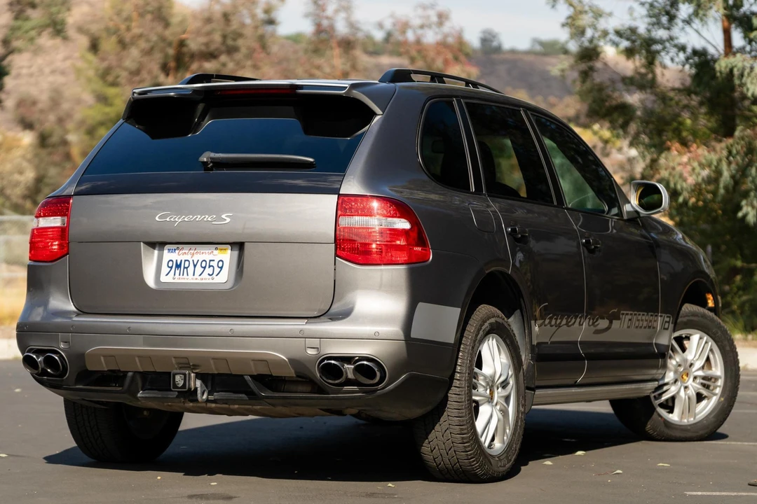 2010 Porsche 955/957 Cayenne S - Image 4 of 31
