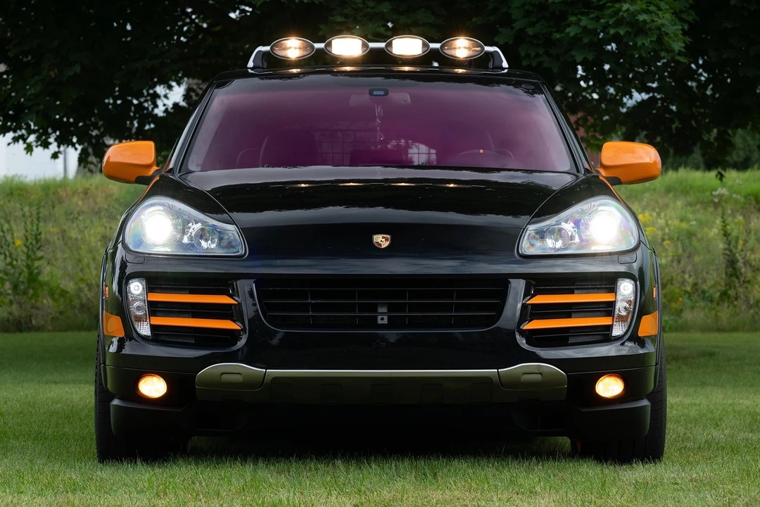 2010 Porsche 955/957 Cayenne S - Image 2 of 31