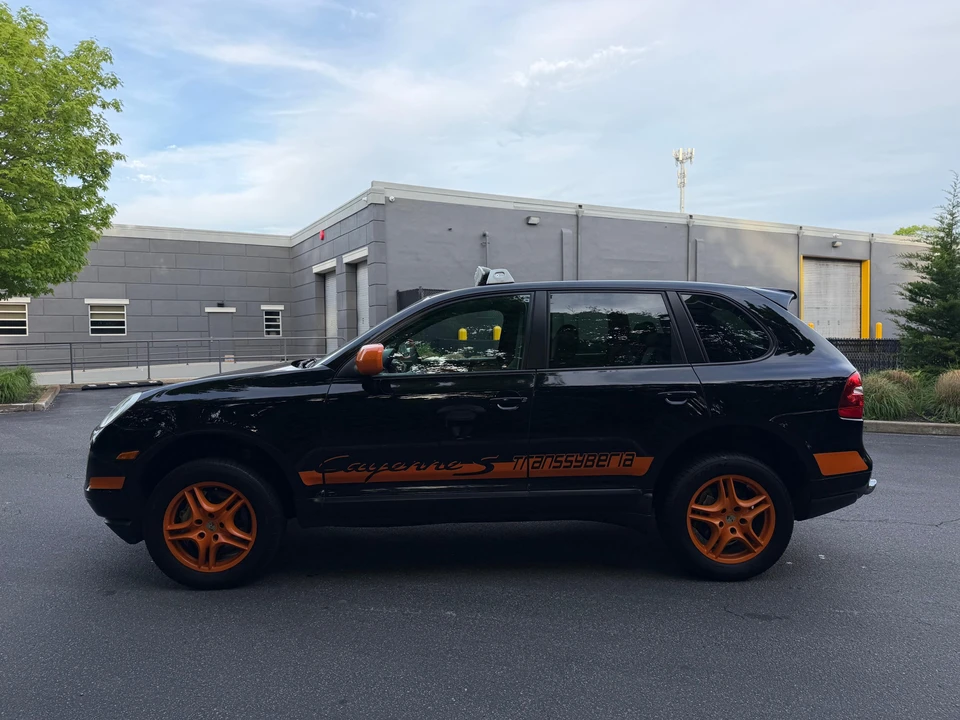 2010 Porsche 955/957 Cayenne S - Image 9 of 31
