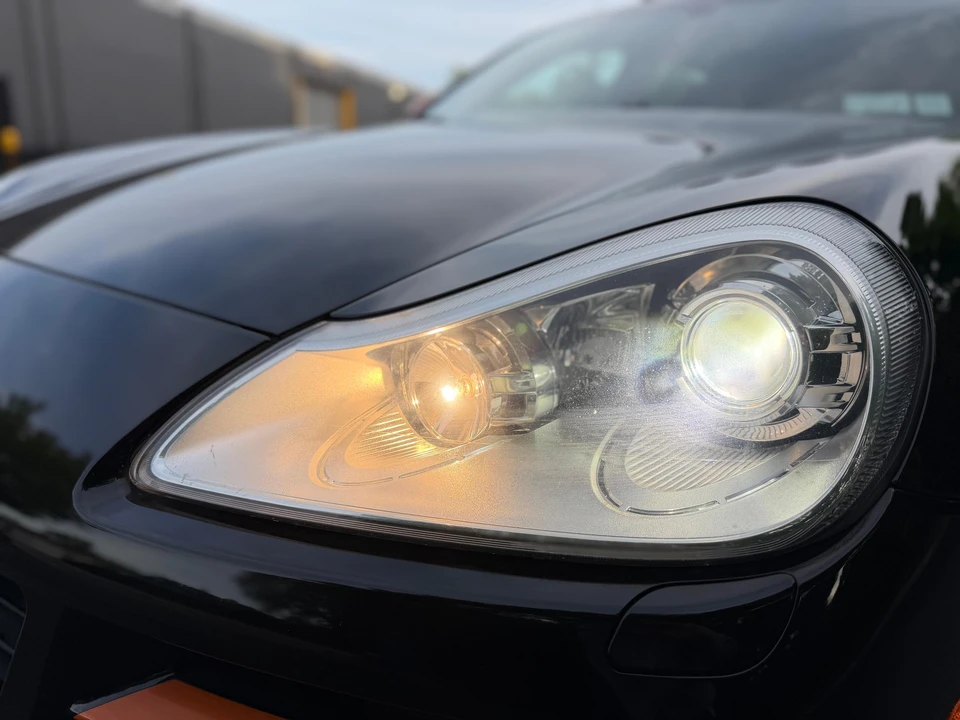 2010 Porsche 955/957 Cayenne S - Image 19 of 31