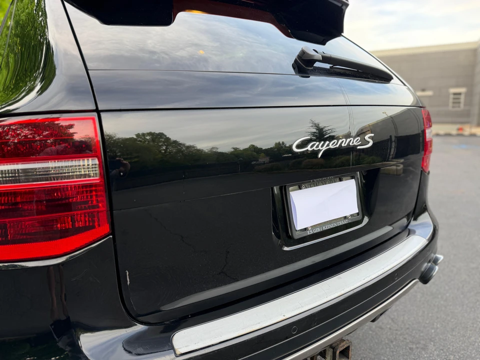 2010 Porsche 955/957 Cayenne S - Image 28 of 31