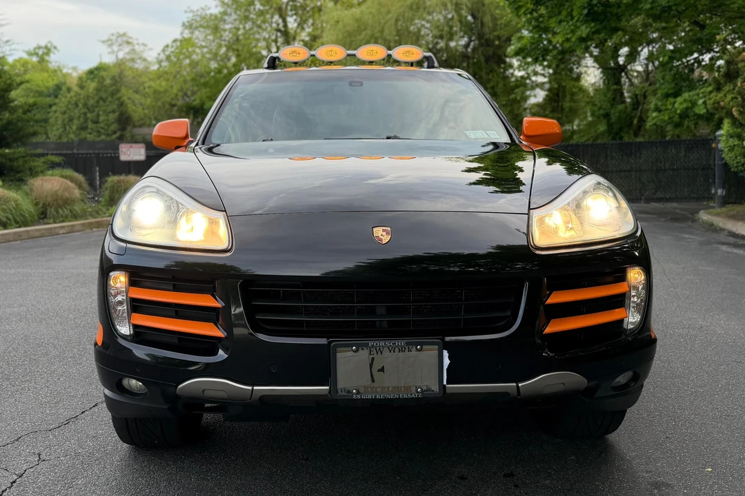 2010 Porsche 955/957 Cayenne S - Image 2 of 31