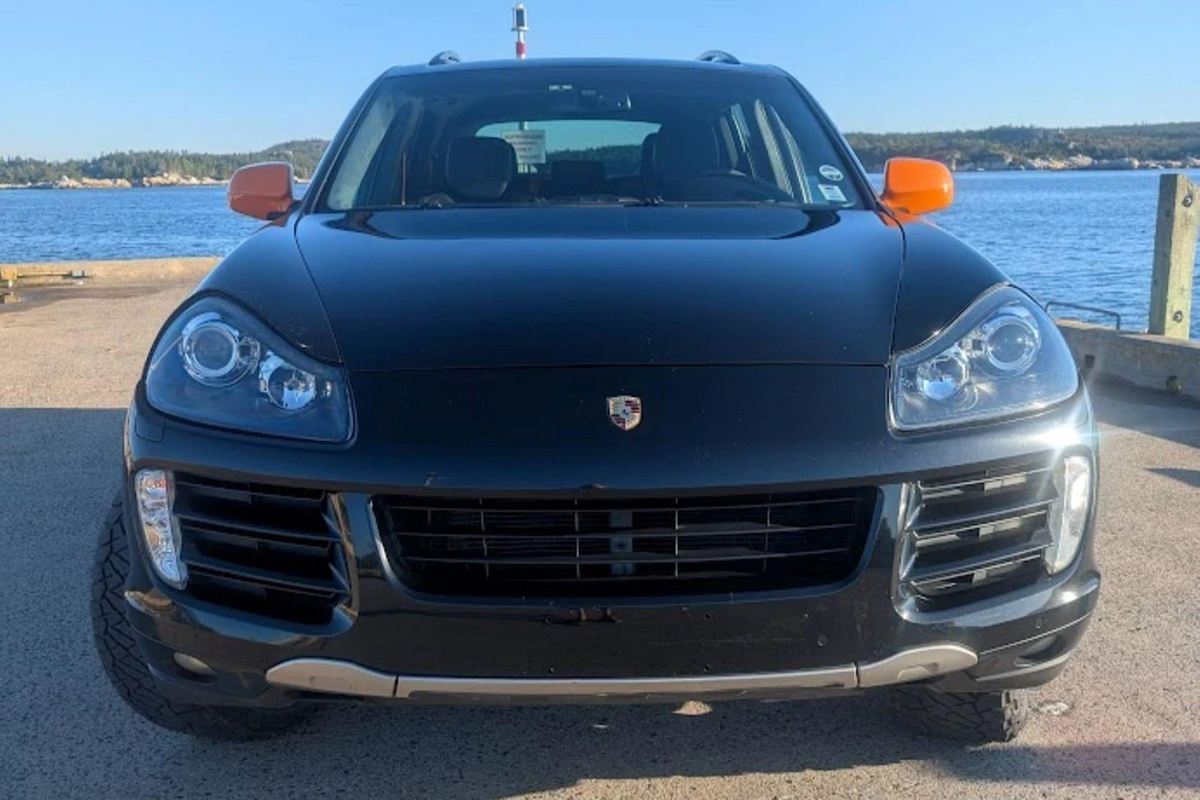 2010 Porsche 955/957 Cayenne S - Image 2 of 31