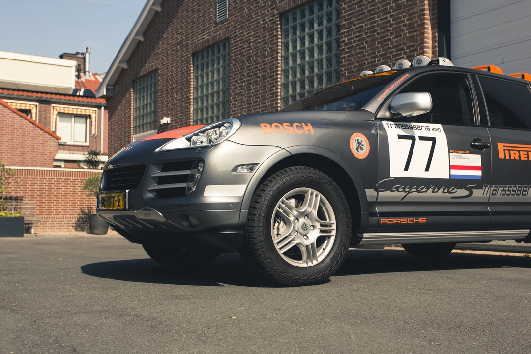 2010 Porsche 955/957 Cayenne S - Image 18 of 31