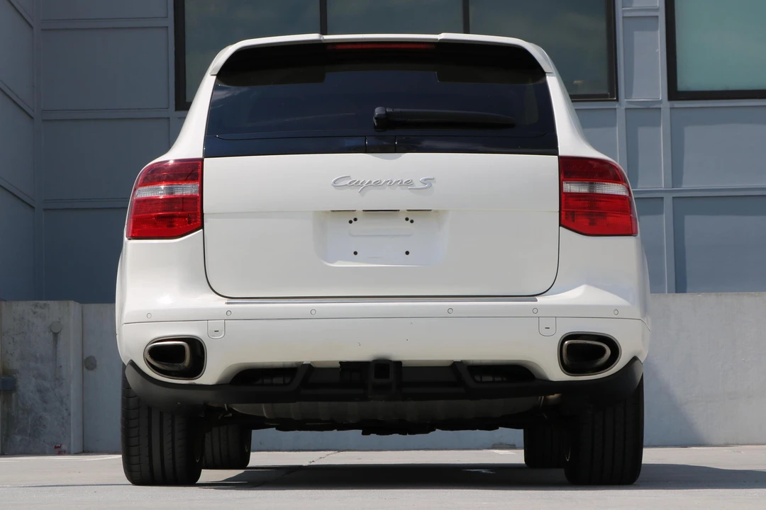 2010 Porsche 955/957 Cayenne S - Image 5 of 5