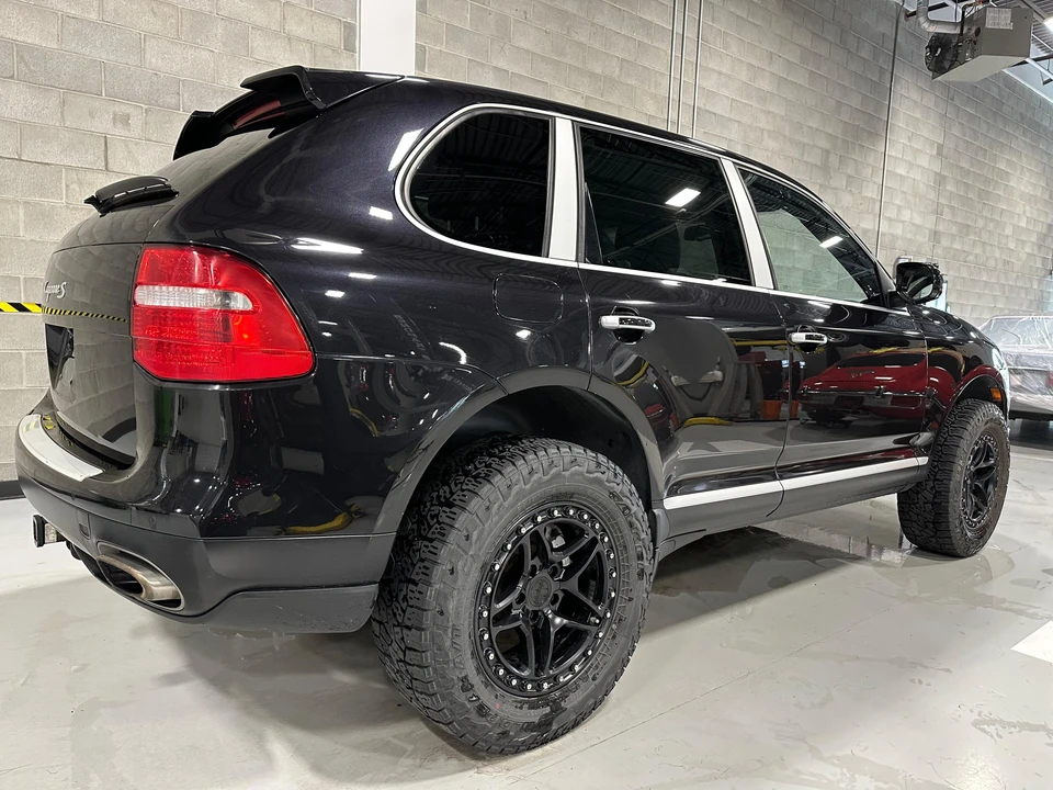 2010 Porsche 955/957 Cayenne S - Image 17 of 31