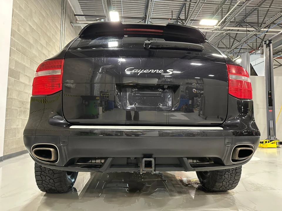 2010 Porsche 955/957 Cayenne S - Image 14 of 31