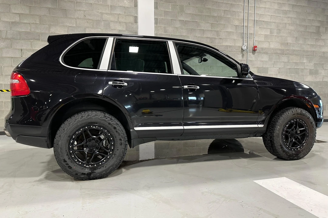 2010 Porsche 955/957 Cayenne S - Image 3 of 31