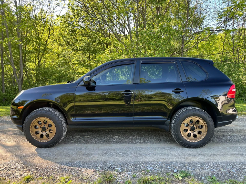 2010 Porsche 955/957 Cayenne S - Image 10 of 31