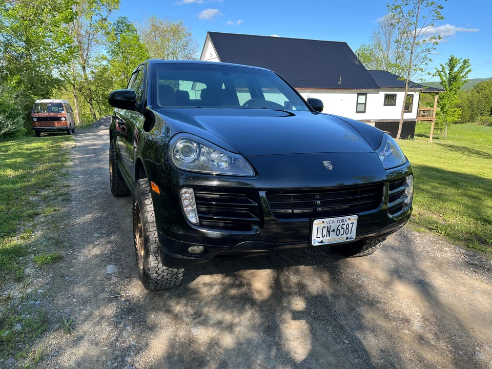 2010 Porsche 955/957 Cayenne S - Image 19 of 31