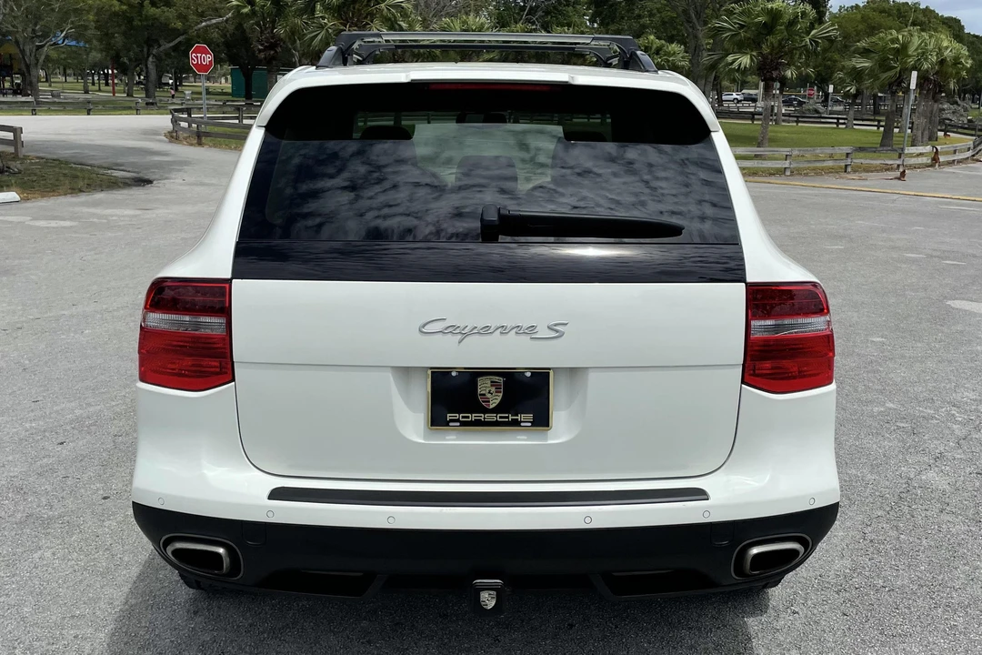 2010 Porsche 955/957 Cayenne S - Image 5 of 31
