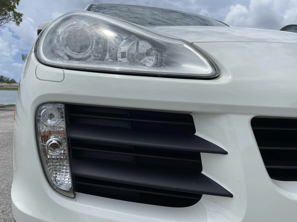 2010 Porsche 955/957 Cayenne S - Image 17 of 31