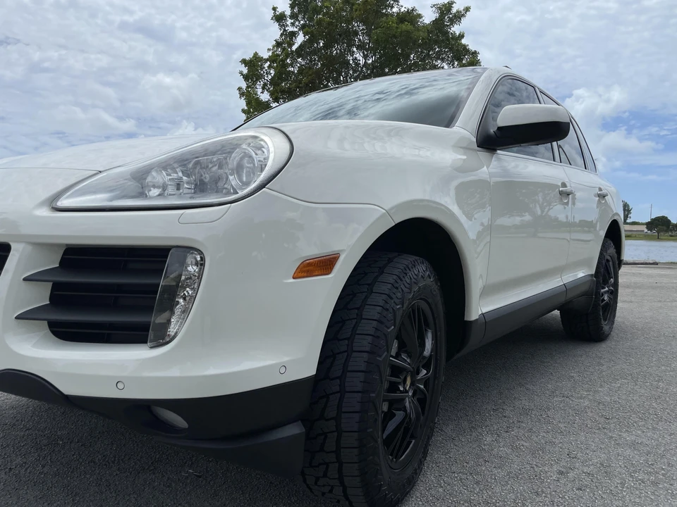 2010 Porsche 955/957 Cayenne S - Image 26 of 31