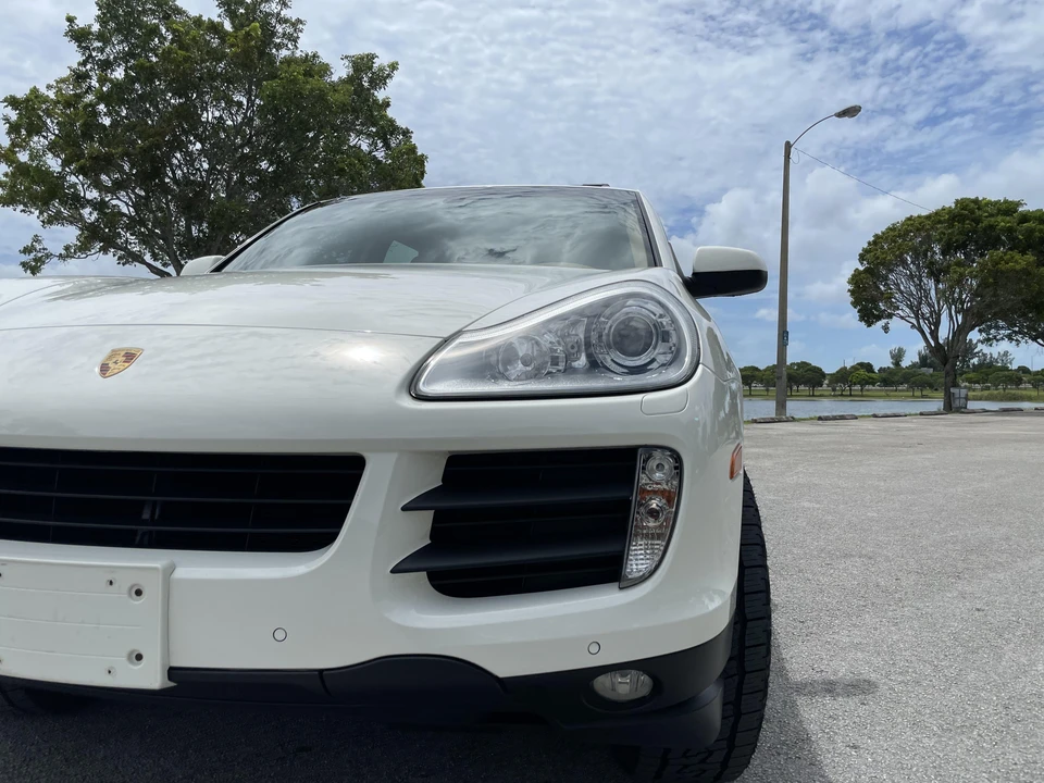 2010 Porsche 955/957 Cayenne S - Image 23 of 31