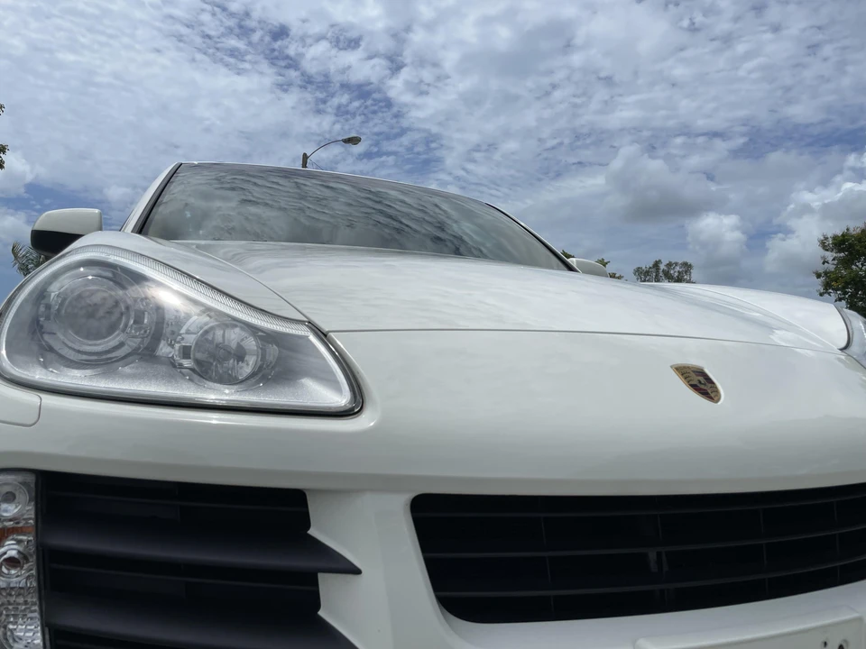 2010 Porsche 955/957 Cayenne S - Image 18 of 31
