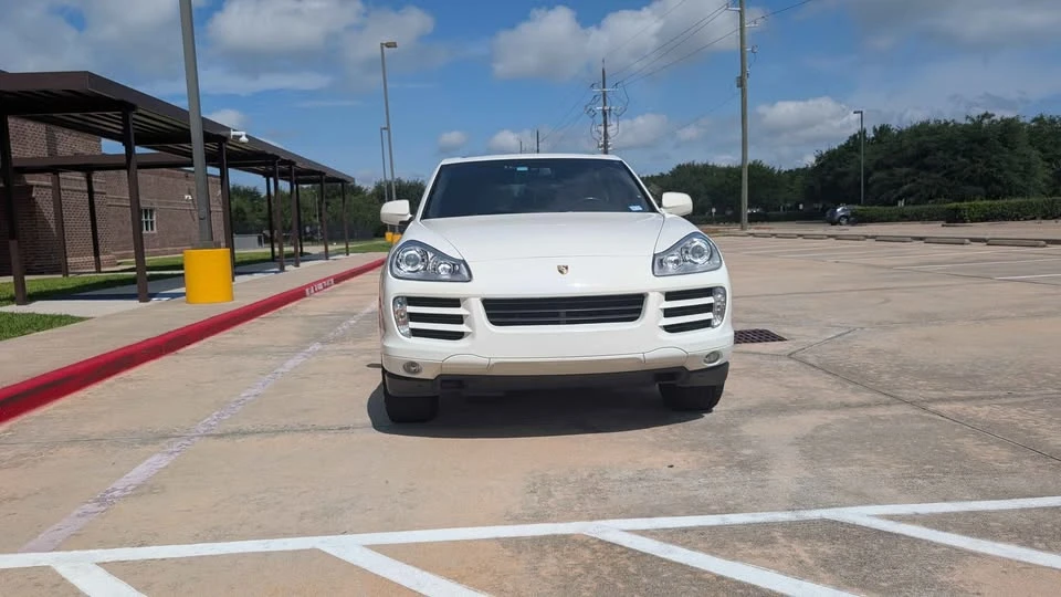 2010 Porsche Cayenne - Image 4 of 20