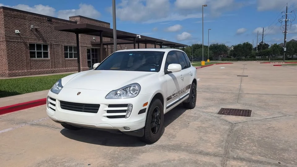 2010 Porsche Cayenne - Image 5 of 20