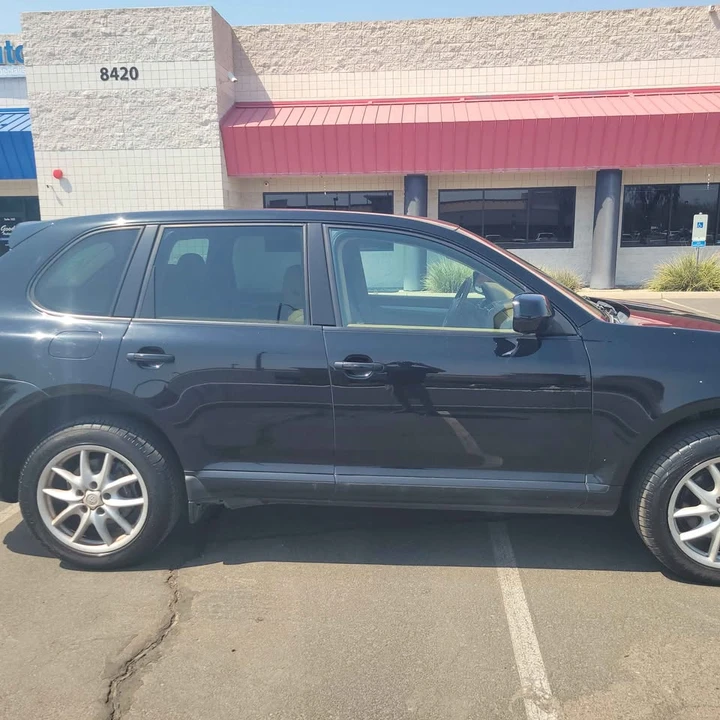 2010 Porsche Cayenne - Image 3 of 10