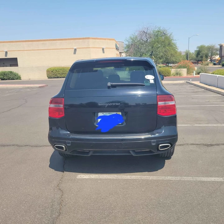 2010 Porsche Cayenne - Image 4 of 10