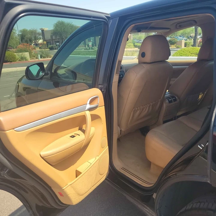 2010 Porsche Cayenne - Image 7 of 10