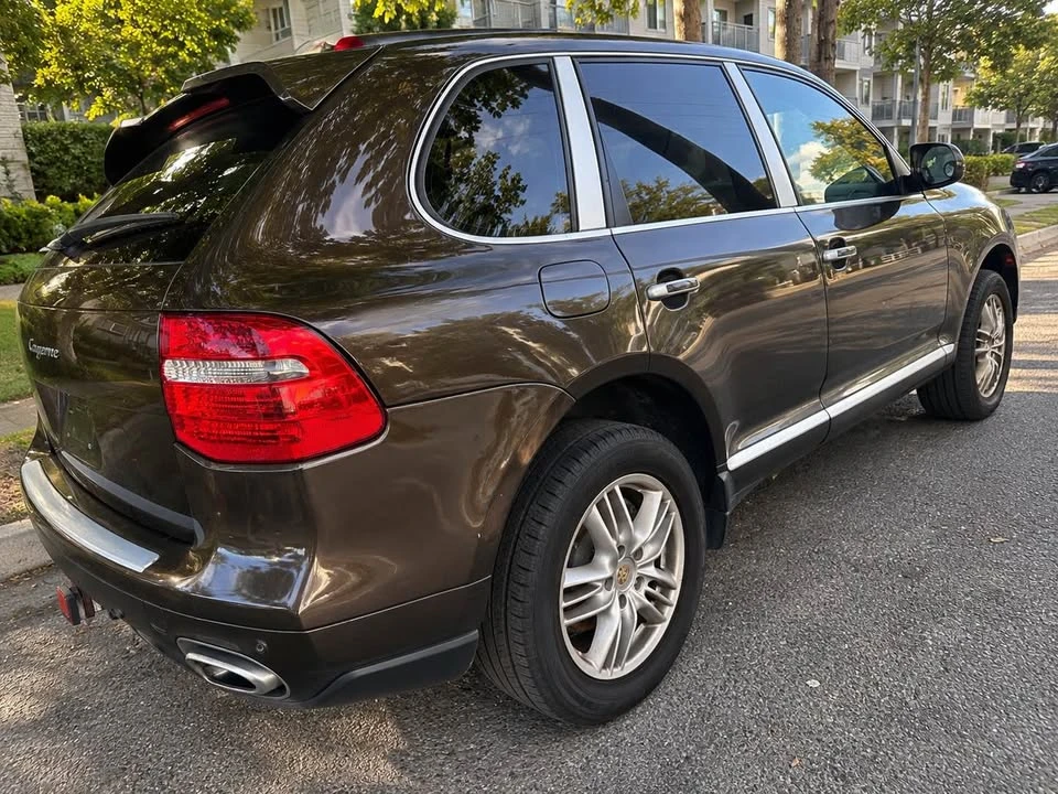 2010 Porsche Cayenne - Image 5 of 8