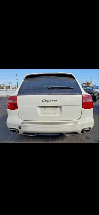 2010 Porsche 955/957 Cayenne - Image 2 of 8