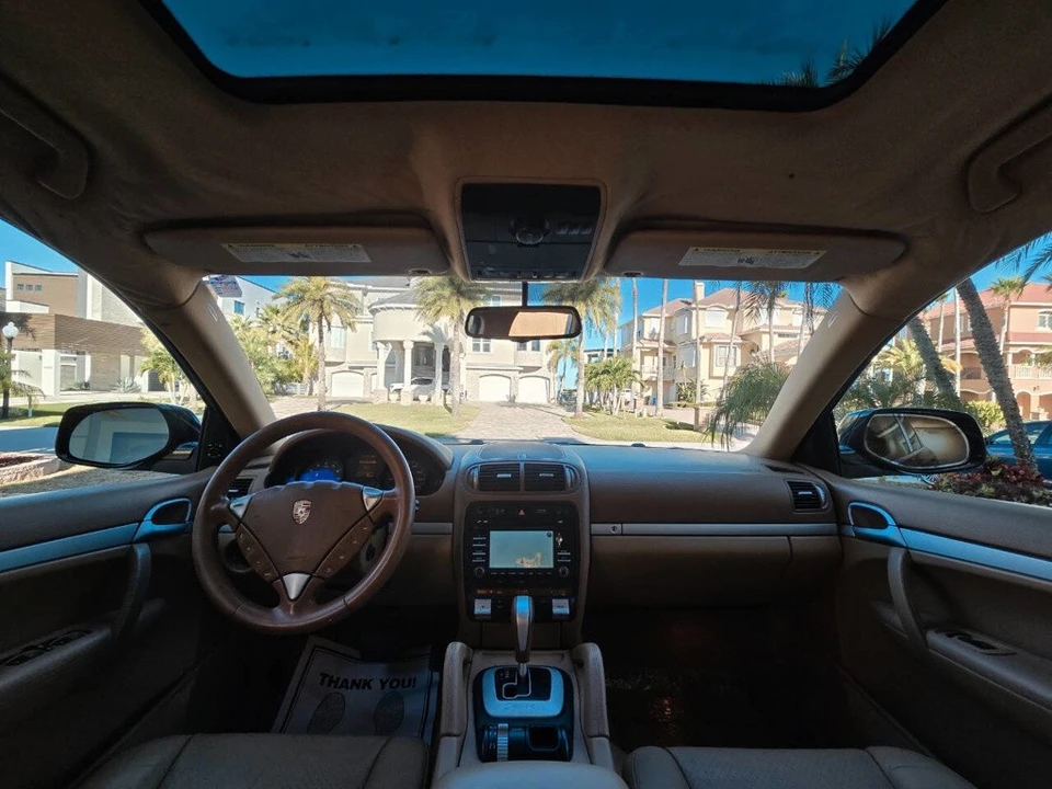 2010 Porsche 955/957 Cayenne - Image 8 of 21