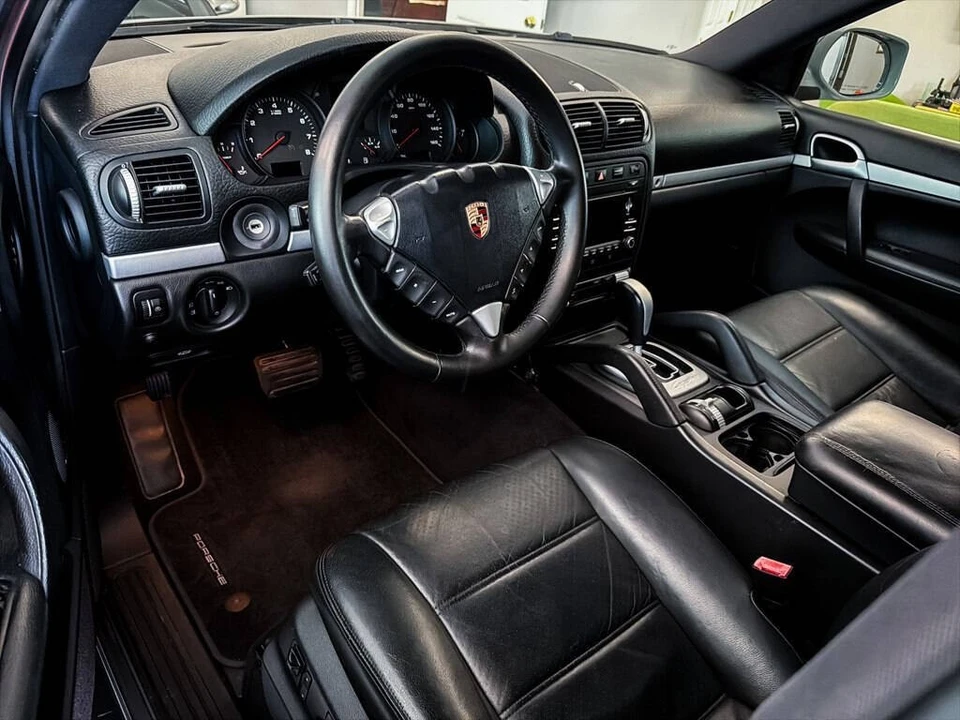2010 Porsche 955/957 Cayenne - Image 16 of 31