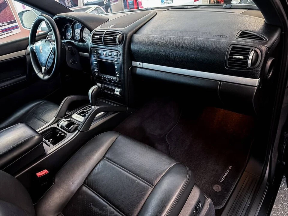 2010 Porsche 955/957 Cayenne - Image 27 of 31