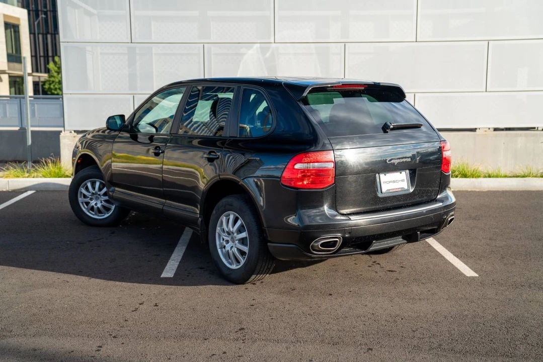2010 Porsche 955/957 Cayenne S - Image 3 of 5