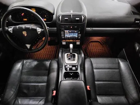 2010 Porsche 955/957 Cayenne - Image 3 of 12